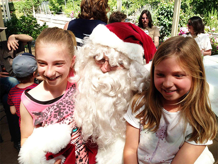 santa-visit-woodend-cfa-christmas-lunch4