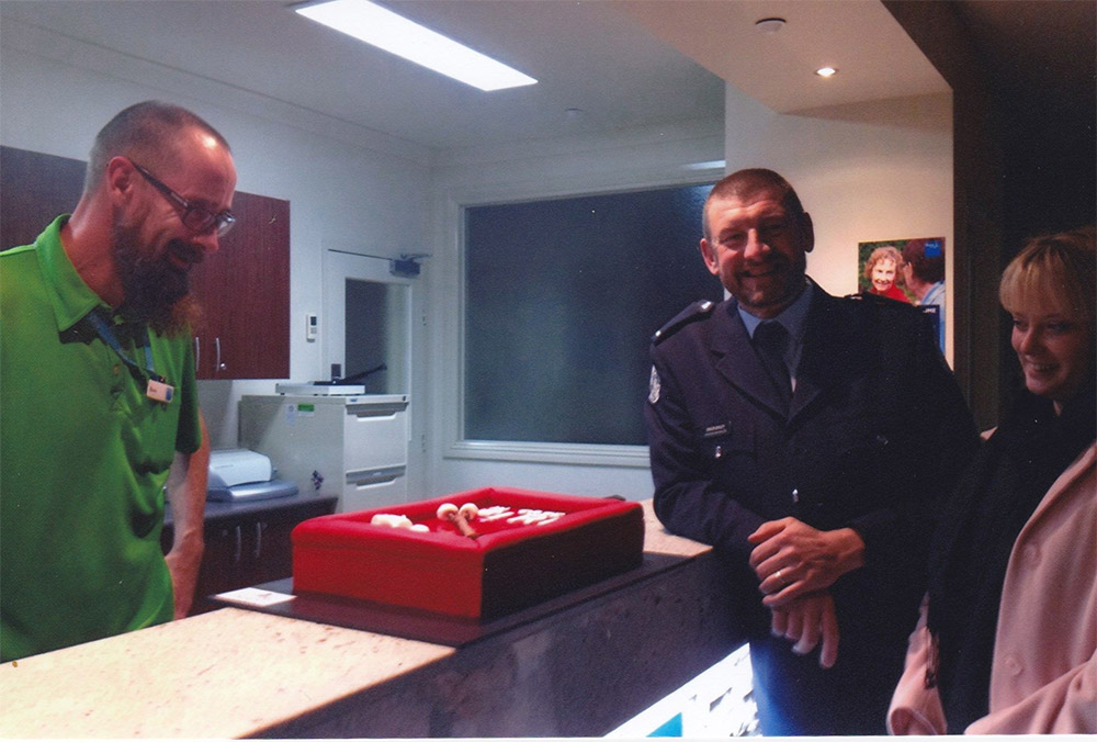 cake-donation-aged-care-home3